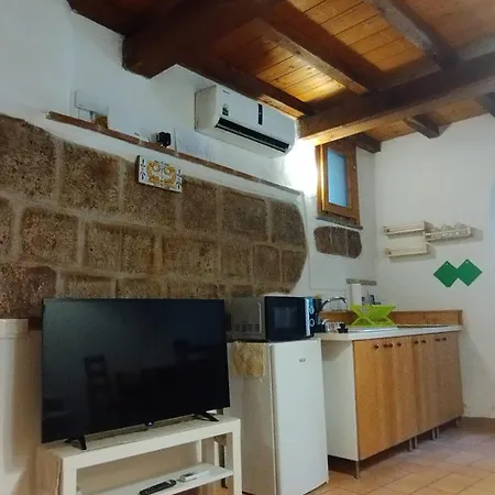 Mad House Apartment Sutri