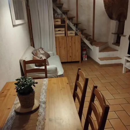 Mad House Apartment