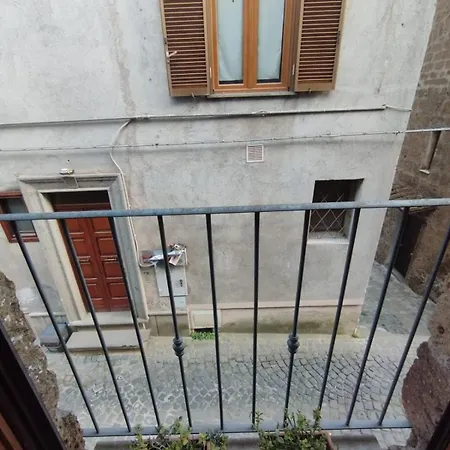 Mad House Sutri