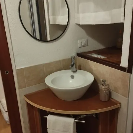 Mad House Apartment Sutri