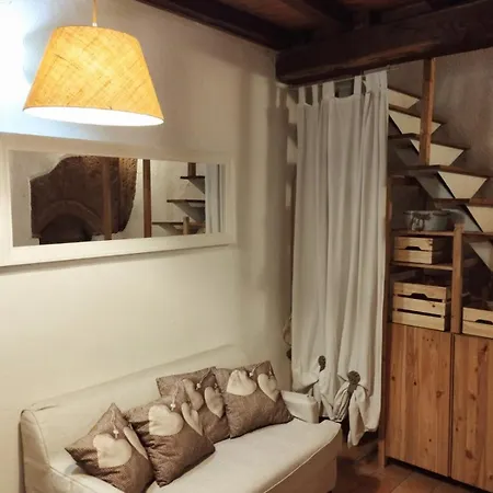 Mad House Apartment Sutri