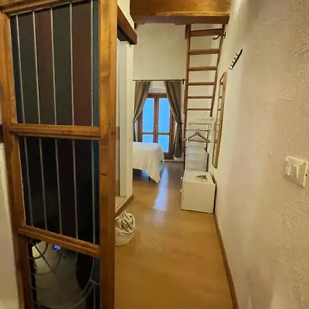 Mad House Apartman Sutri