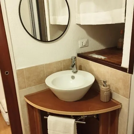 Mad House Apartment Sutri