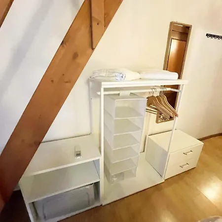 Mad House Apartment *